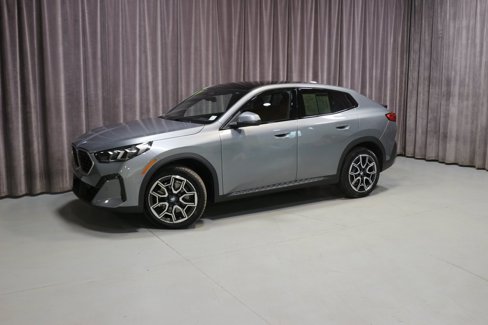 Certified 2025 BMW X2 xDrive28i image 1
