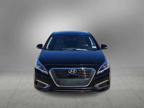 Used 2017 Hyundai Sonata Limited image 3