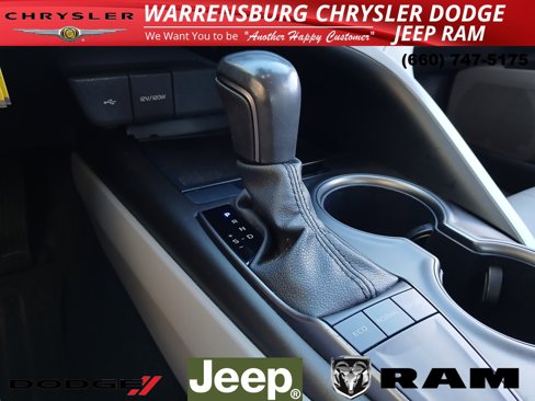 Used 2023 Toyota Camry SE image 21