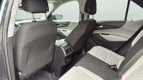 Used 2022 Chevrolet Equinox LS w/ LS Convenience Package image 29