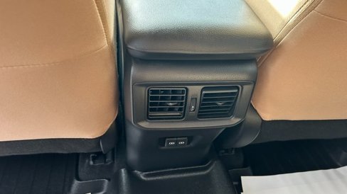 Used 2023 Toyota RAV4 XLE image 32