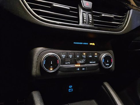 Used 2023 Ford Escape ST-Line image 12