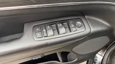 Used 2014 Jeep Grand Cherokee Overland image 13