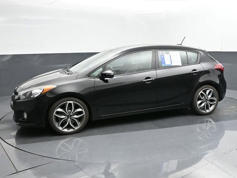 Used 2015 Kia Forte SX image 2