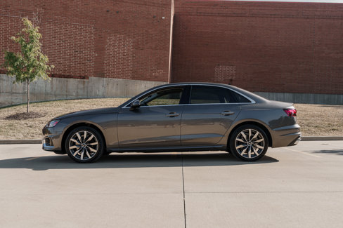 Used 2022 Audi A4 2.0T Premium w/ 18" Wheel Package image 6