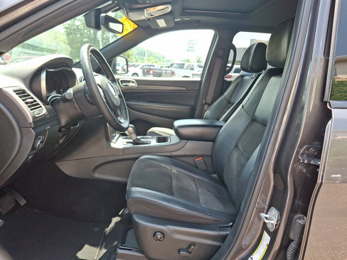 Certified 2019 Jeep Grand Cherokee Altitude image 13