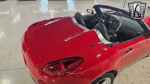 Used 2006 Pontiac Solstice Convertible w/ Premium Package image 8