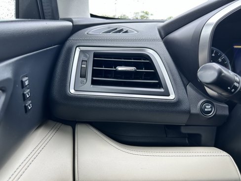 Used 2019 Subaru Ascent Limited image 23