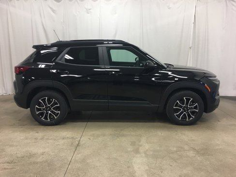 New 2025 Chevrolet TrailBlazer ACTIV w/ Convenience Package image 2