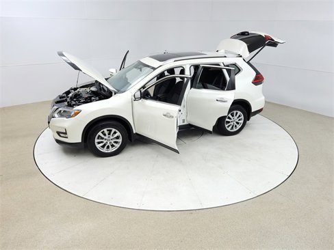 Used 2017 Nissan Rogue SV image 22