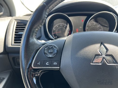 Used 2018 Mitsubishi Outlander Sport SE image 29