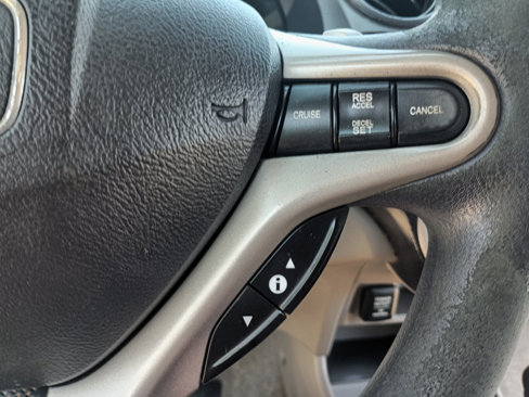 Used 2010 Honda Insight EX image 22