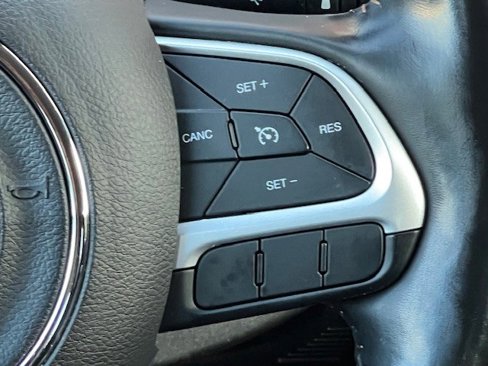 Used 2020 Jeep Compass Limited w/ Luxury Seat Group image 30