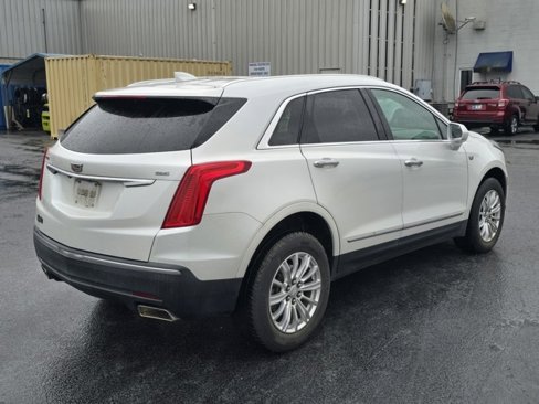 Used 2017 Cadillac XT5 FWD image 9