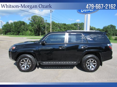 Used 2017 Toyota 4Runner TRD Off-Road image 5