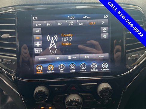 Used 2021 Jeep Grand Cherokee Limited image 8