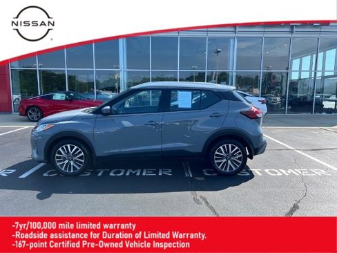 Certified 2024 Nissan Kicks SV image 1