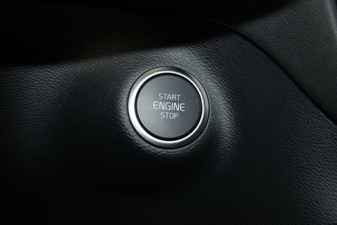 Used 2024 Volvo XC40 B5 Plus w/ Climate Package image 47