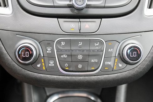 Used 2025 Chevrolet Malibu LT image 21