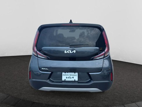 Used 2023 Kia Soul LX w/ LX Technology Package image 8