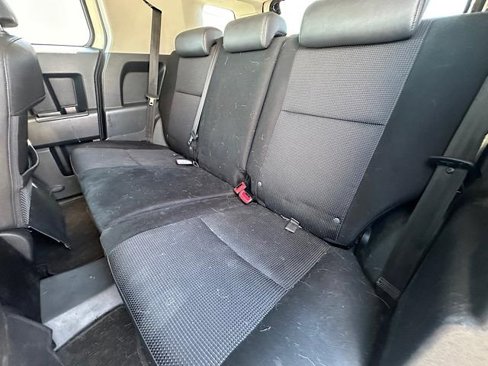 Used 2010 Toyota FJ Cruiser 4WD image 28