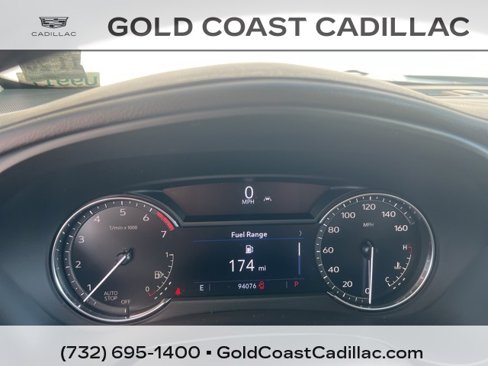 Used 2021 Cadillac XT4 Luxury w/ Cold Weather Package image 18