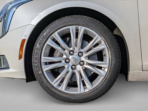 Used 2018 Cadillac XTS Luxury image 24