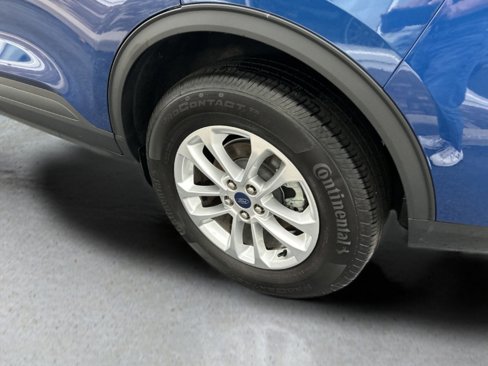 Used 2022 Ford Escape SE w/ Cold Weather Package image 18