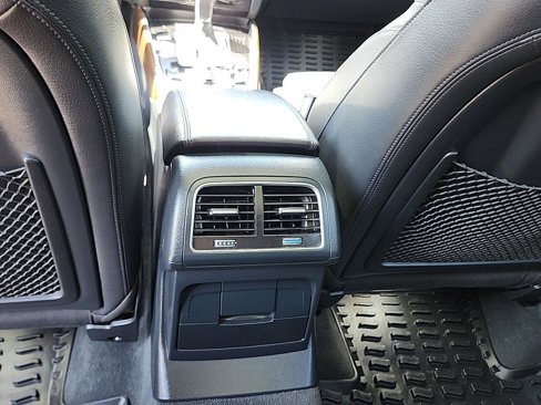 Used 2013 Audi Q5 3.0T Premium Plus w/ Audi MMI Navigation Plus Pkg image 31