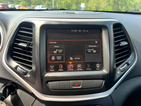 Used 2014 Jeep Cherokee Latitude w/ Cold Weather Group image 23