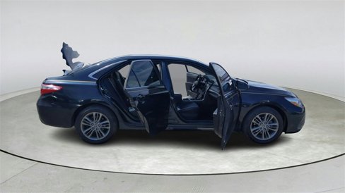 Used 2015 Toyota Camry SE image 14