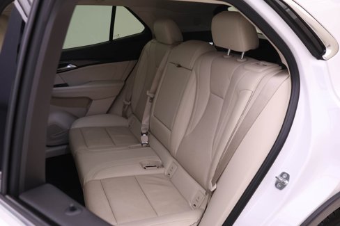 Used 2023 Buick Envision Essence image 9