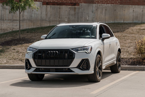 Used 2023 Audi Q3 2.0T Premium Plus w/ Premium Plus Package image 7