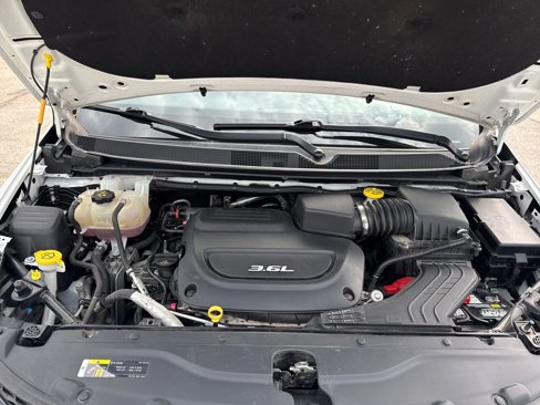 Certified 2019 Chrysler Pacifica Touring-L Plus w/ Advanced Safetytec Group image 27