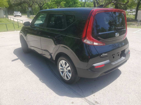 Used 2021 Kia Soul LX image 6