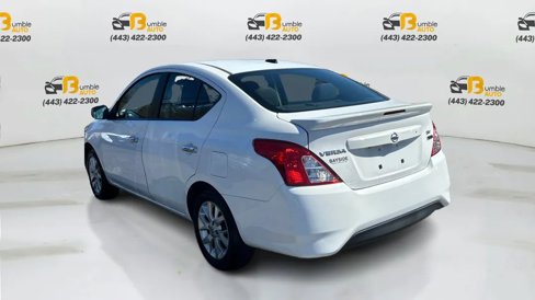 Used 2018 Nissan Versa SV image 7