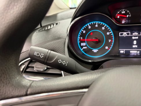 Used 2017 Chevrolet Cruze LT image 34