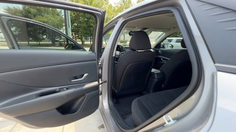 Certified 2023 Hyundai Elantra SEL image 38