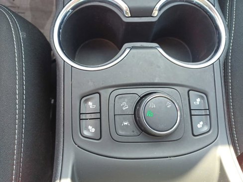 Used 2022 GMC Terrain SLE w/ Driver Convenience Package image 13