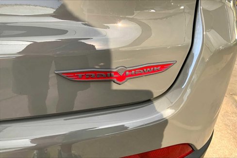 Certified 2022 Jeep Compass Trailhawk w/ Trailhawk Elite Group image 9
