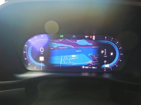 Used 2025 Volvo XC40 B5 Plus image 14