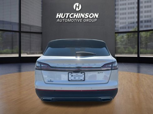 Used 2019 Lincoln Nautilus Reserve image 4