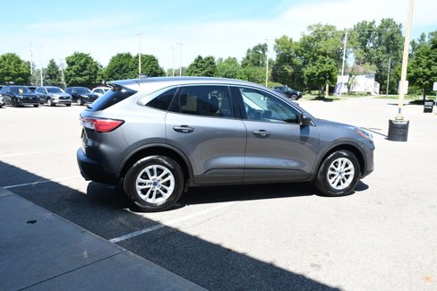 Used 2022 Ford Escape SE w/ Cold Weather Package image 7