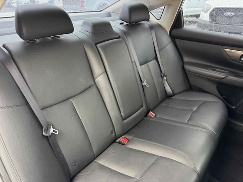 Used 2014 Nissan Altima 2.5 SL w/ Technology Package image 32