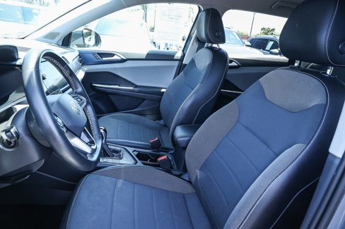 Used 2022 Volkswagen Taos SE image 25