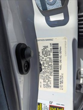 Used 2013 Toyota Corolla LE image 28