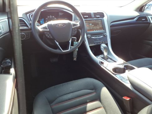 Used 2014 Ford Fusion SE image 16