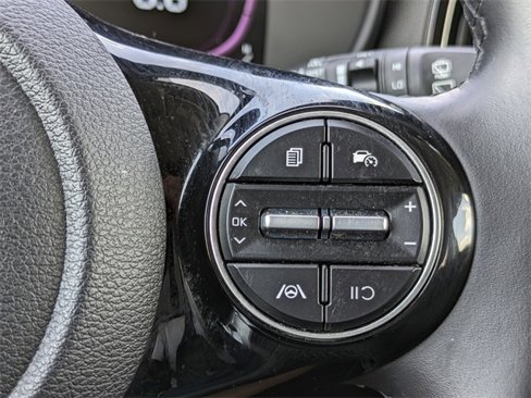 Used 2023 Kia Soul EX image 29