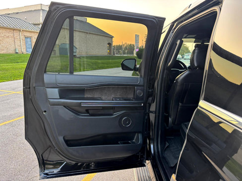 Used 2019 Ford Expedition Max Limited image 13