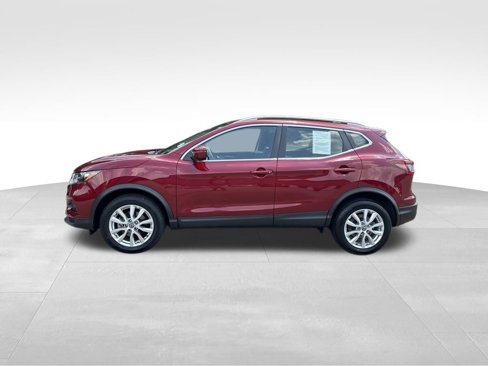 Certified 2020 Nissan Rogue Sport SV image 2